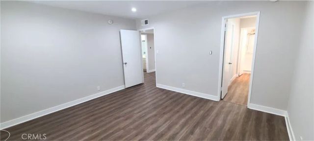 5320 Zelzah Avenue 201, Encino, CA 91316