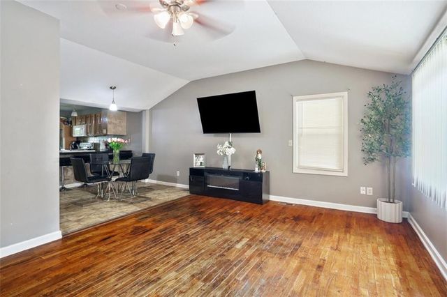 520 E Fair Street, Independence, MO 64055