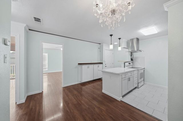 10211 Sugar Branch Drive 368, Houston, TX 77036