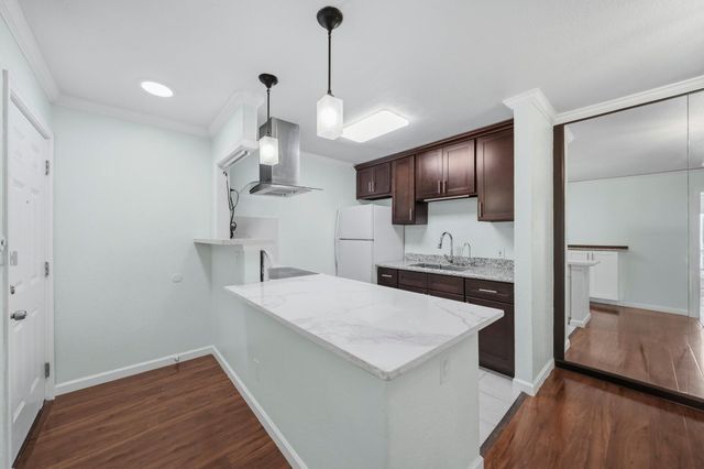 10211 Sugar Branch Drive 368, Houston, TX 77036