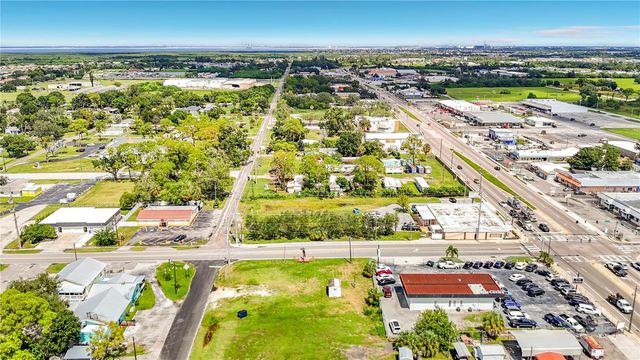 203 1ST STREET NW, Ruskin, FL 33570