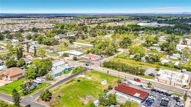 203 1ST STREET NW, Ruskin, FL 33570