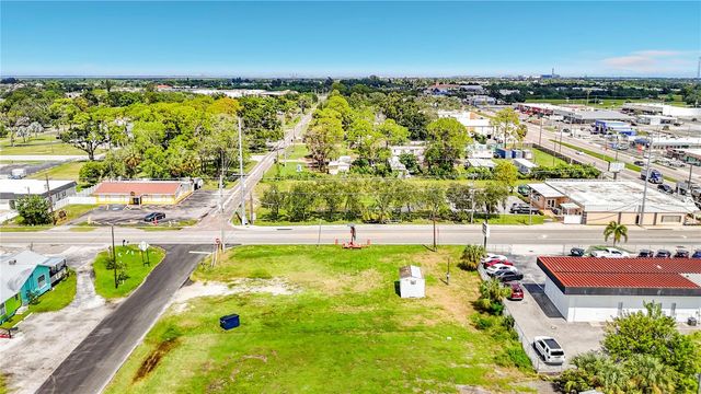 203 1ST STREET NW, Ruskin, FL 33570