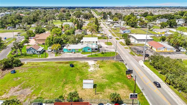 203 1ST STREET NW, Ruskin, FL 33570
