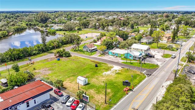 203 1ST STREET NW, Ruskin, FL 33570