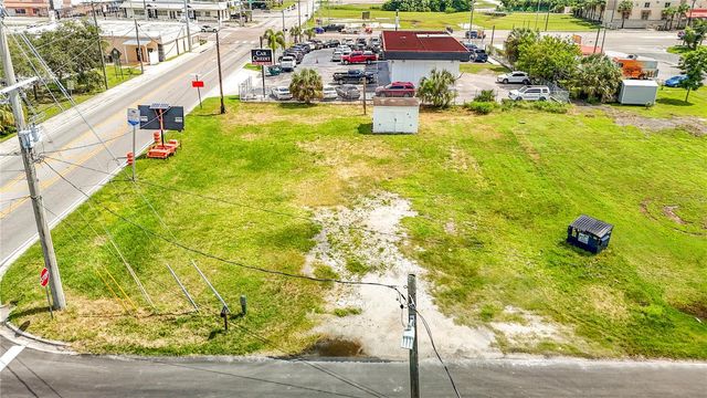203 1ST STREET NW, Ruskin, FL 33570