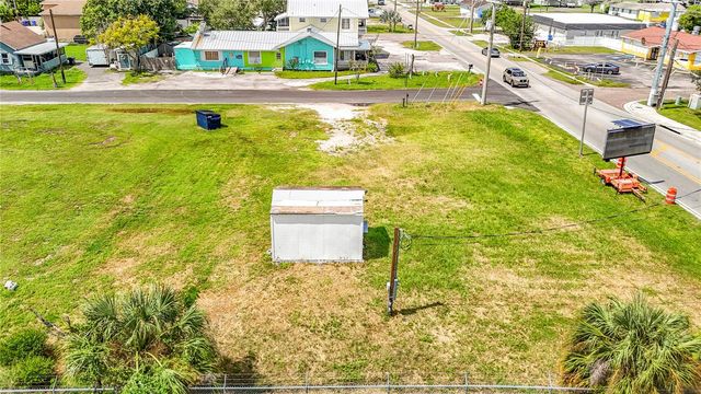 203 1ST STREET NW, Ruskin, FL 33570