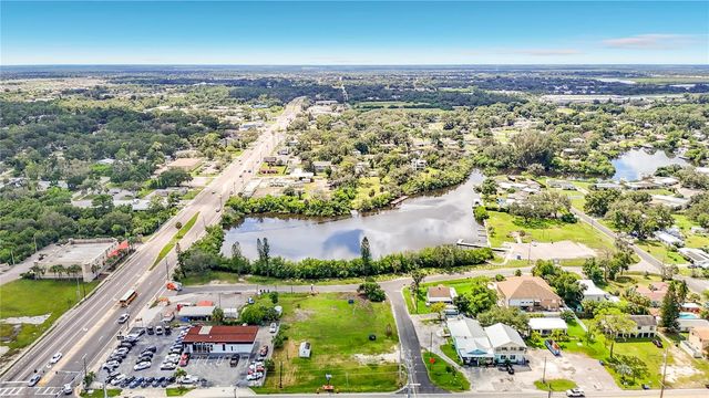 203 1ST STREET NW, Ruskin, FL 33570
