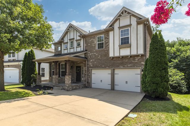2128 Ravenscourt Dr, Thompsons Station, TN 37179