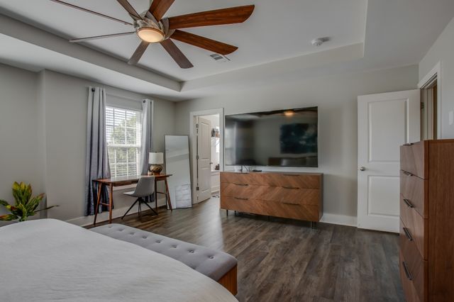 2128 Ravenscourt Dr, Thompsons Station, TN 37179