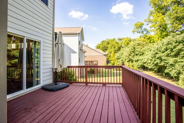 2128 Ravenscourt Dr, Thompsons Station, TN 37179
