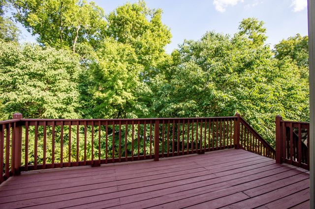 2128 Ravenscourt Dr, Thompsons Station, TN 37179