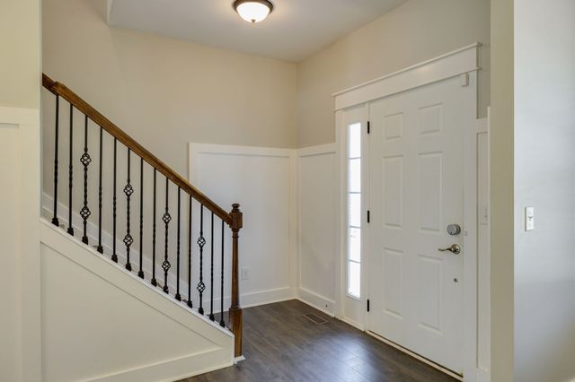 2128 Ravenscourt Dr, Thompsons Station, TN 37179