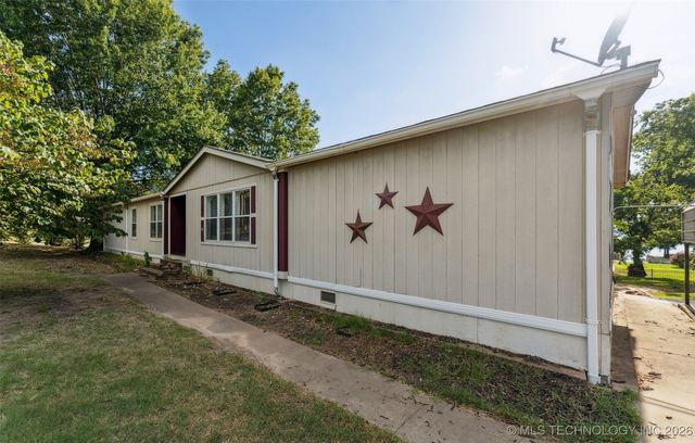 33 E Center Street, Salina, OK 74365