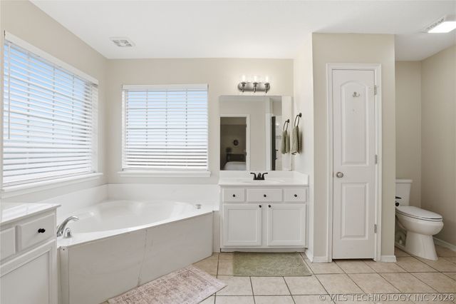 804 E Seattle Street, Broken Arrow, OK 74012