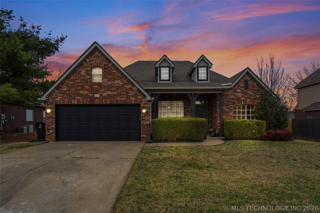 804 E Seattle Street, Broken Arrow, OK 74012