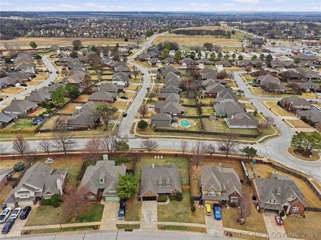 804 E Seattle Street, Broken Arrow, OK 74012