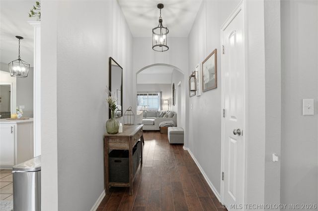 804 E Seattle Street, Broken Arrow, OK 74012