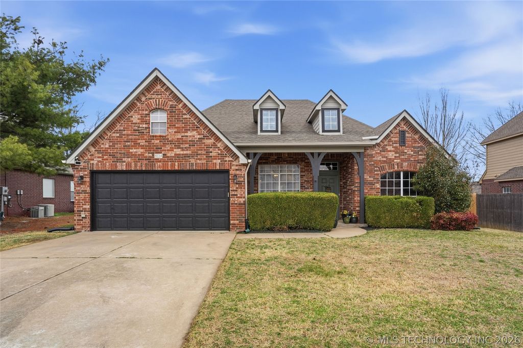 804 E Seattle Street, Broken Arrow, OK 74012