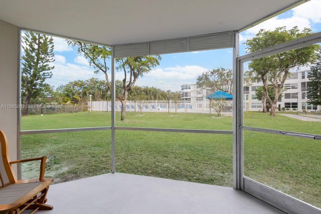 1351 NE 191 St E 106, Miami, FL 33179