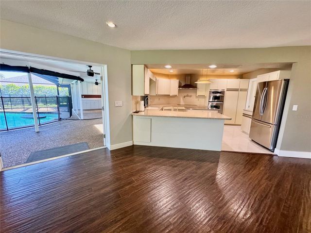 3705 TORREY PINES BOULEVARD, Sarasota, FL 34238