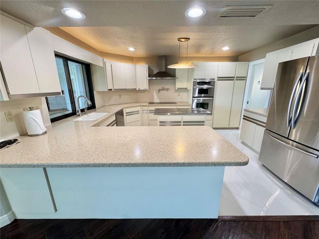 3705 TORREY PINES BOULEVARD, Sarasota, FL 34238