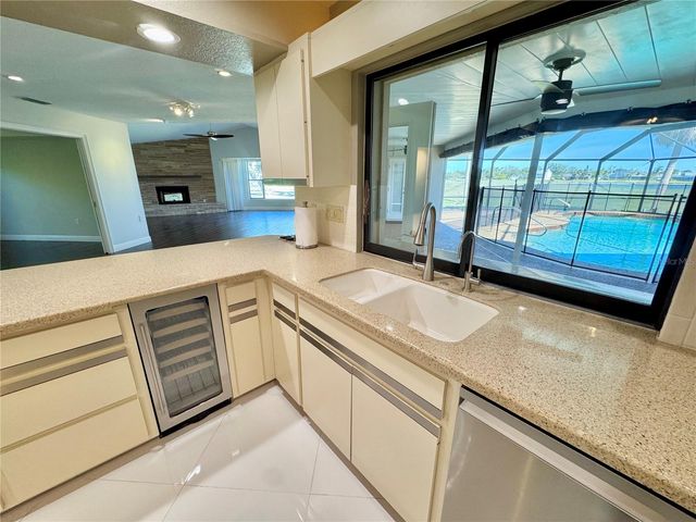 3705 TORREY PINES BOULEVARD, Sarasota, FL 34238