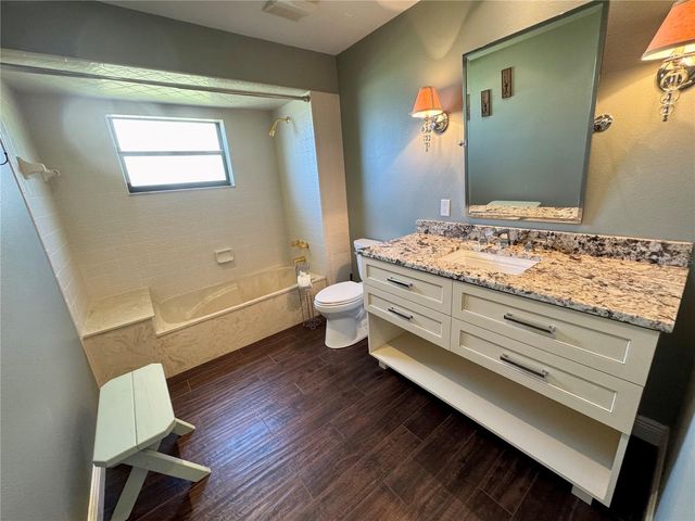 3705 TORREY PINES BOULEVARD, Sarasota, FL 34238