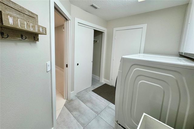 3705 TORREY PINES BOULEVARD, Sarasota, FL 34238