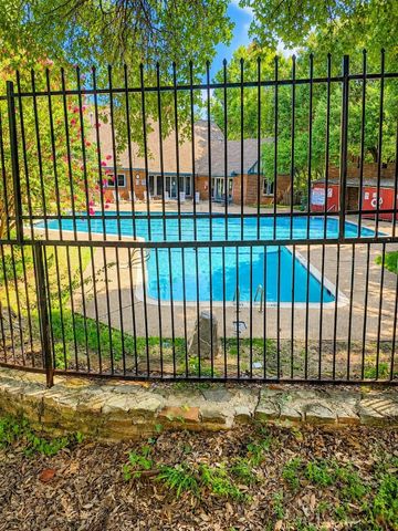 368 Westview Terrace, Arlington, TX 76013