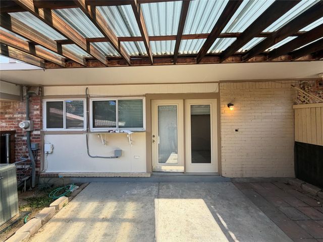368 Westview Terrace, Arlington, TX 76013