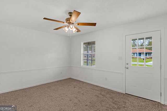 202 Sequoia Circle, Hinesville, GA 31313