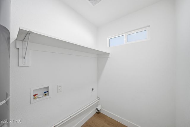 564 W Dublin Street, Chandler, AZ 85225