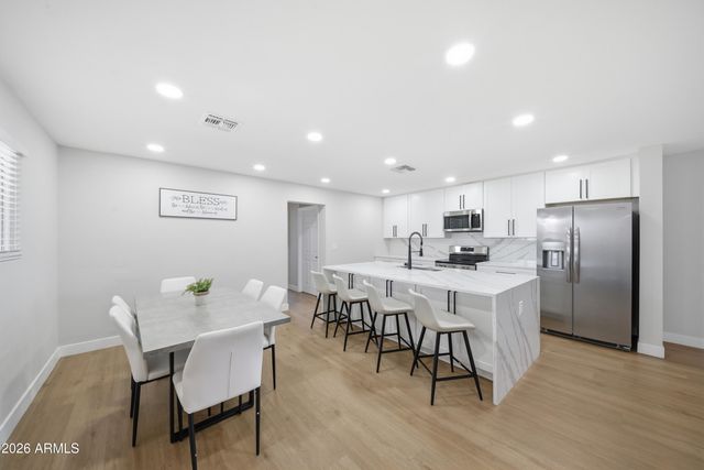 564 W Dublin Street, Chandler, AZ 85225