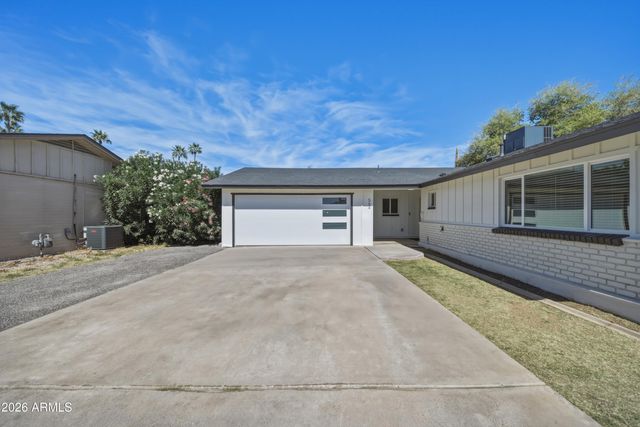 564 W Dublin Street, Chandler, AZ 85225