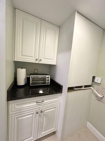 140 Lake Pine Circle A-1, Greenacres, FL 33463