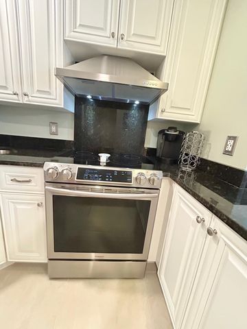 140 Lake Pine Circle A-1, Greenacres, FL 33463