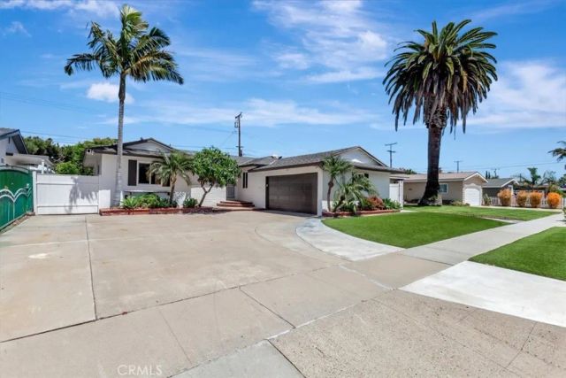 1298 Watson, Costa Mesa, CA 92626