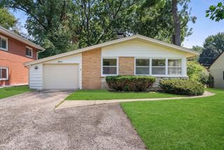 301 N Derbyshire Avenue, Arlington Heights, IL 60004