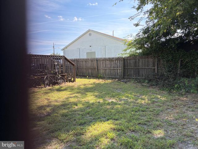 112 TILGHMAN ST, Salisbury, MD 21804