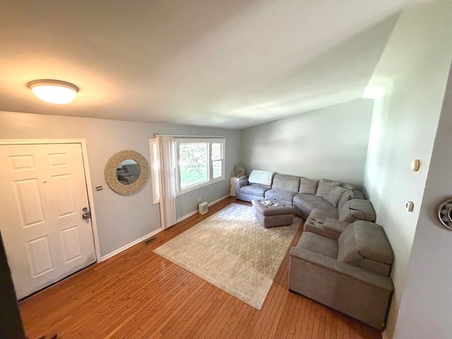 4912 Arquilla Drive, Richton Park, IL 60471