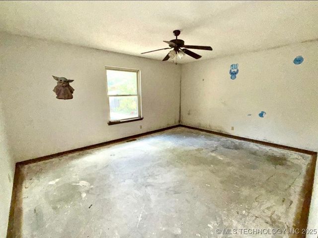 6529 S 110th Avenue E, Tulsa, OK 74133