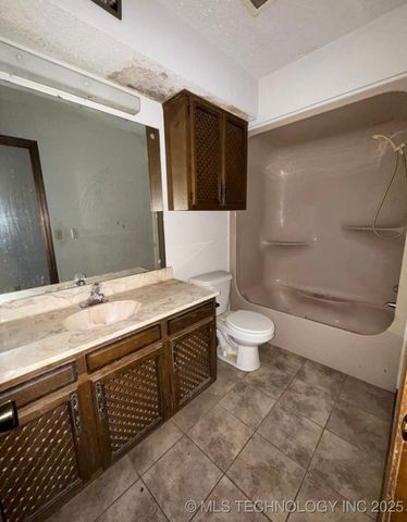 6529 S 110th Avenue E, Tulsa, OK 74133