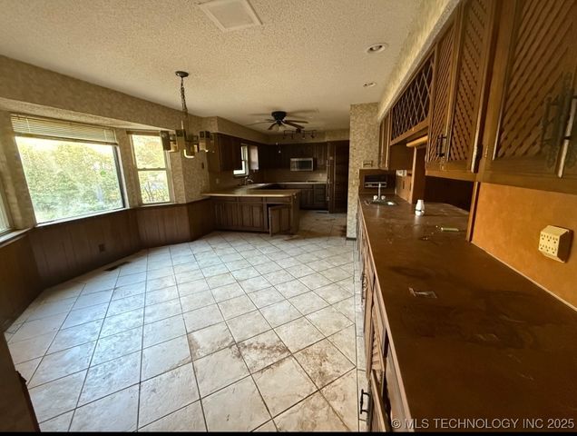 6529 S 110th Avenue E, Tulsa, OK 74133