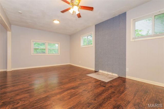 3702 E 106th Terrace, Kansas City, MO 64137