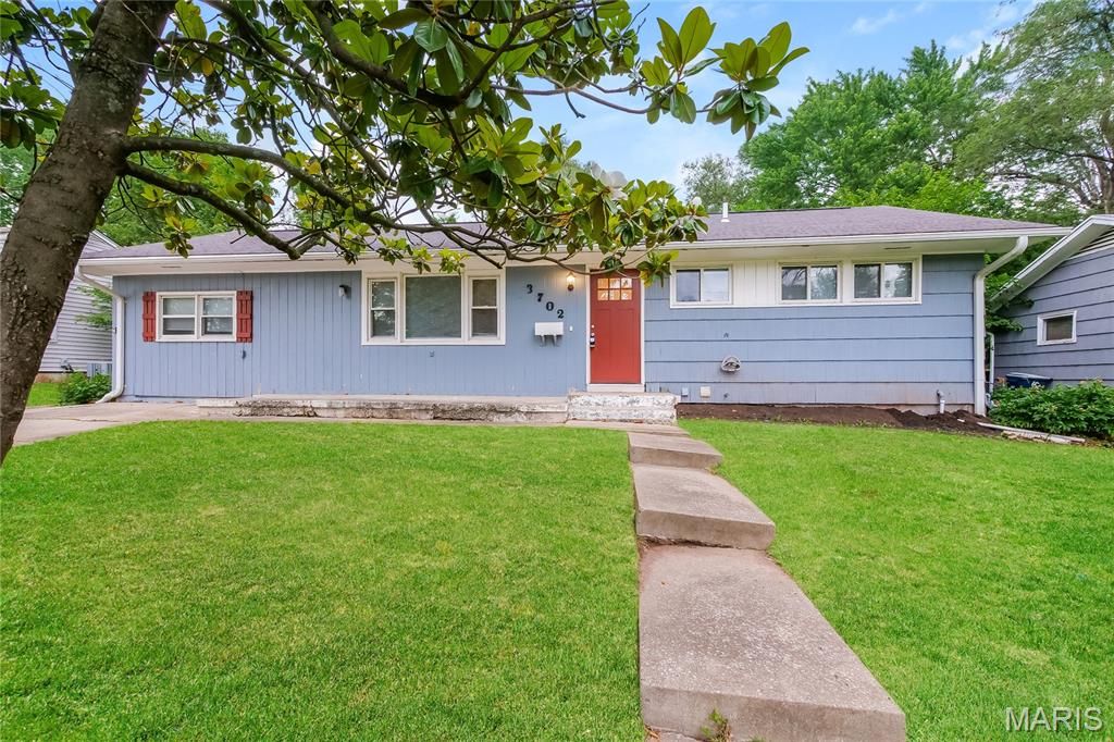 3702 E 106th Terrace, Kansas City, MO 64137