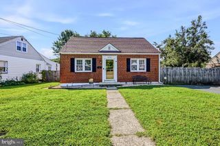 2304 HENLOPEN AVE, Wilmington, DE 19804