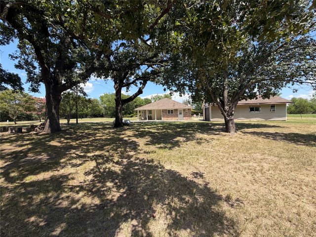 871 VZ County Road 2602, Wills Point, TX 75169