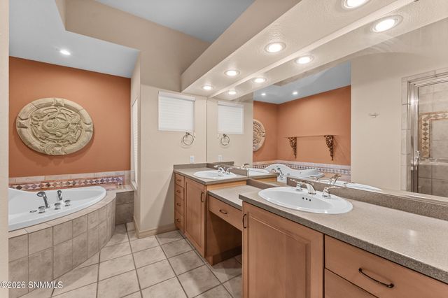 6884 Via Emma, Las Cruces, NM 88007