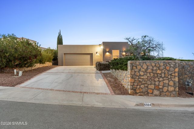 6884 Via Emma, Las Cruces, NM 88007